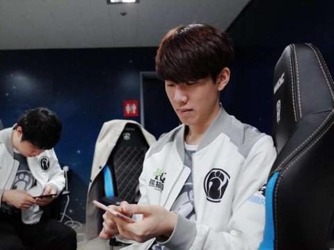 HLE公布大名单：SamD担任ADC